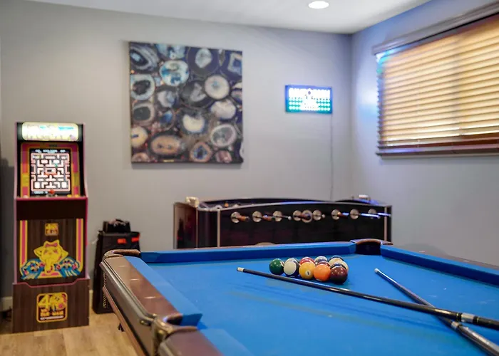 Holiday home 5 Min To Old Town L Heated Pool L L Game L Putting *