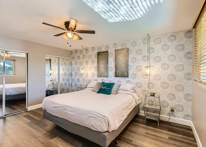 5 Min To Old Town L Heated Pool L L Game L Putting * Scottsdale