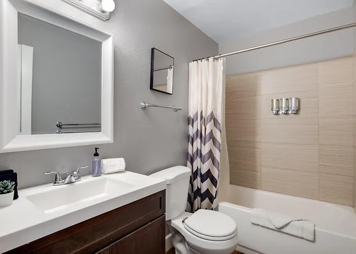 Holiday home 5 Min To Old Town L Heated Pool L L Game L Putting *